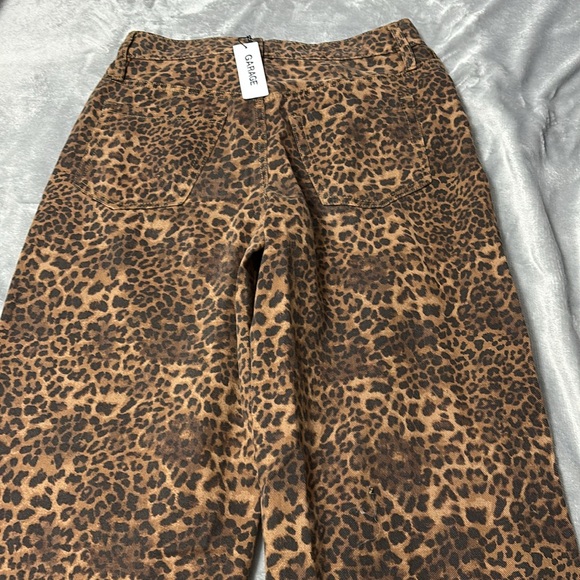 Garage Leopard Jeans, low waisted, never worn, with tags - Picture 4 of 4